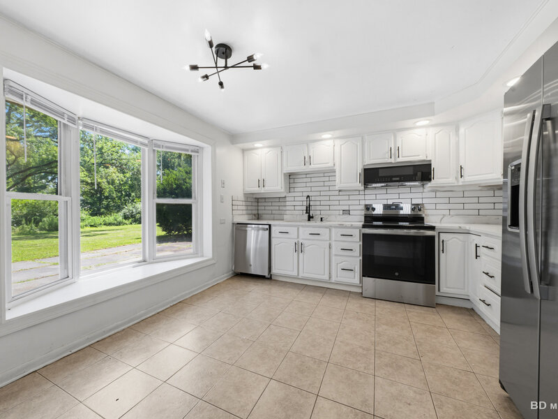 18055 Thomas Lane Country Club Hills IL 60478