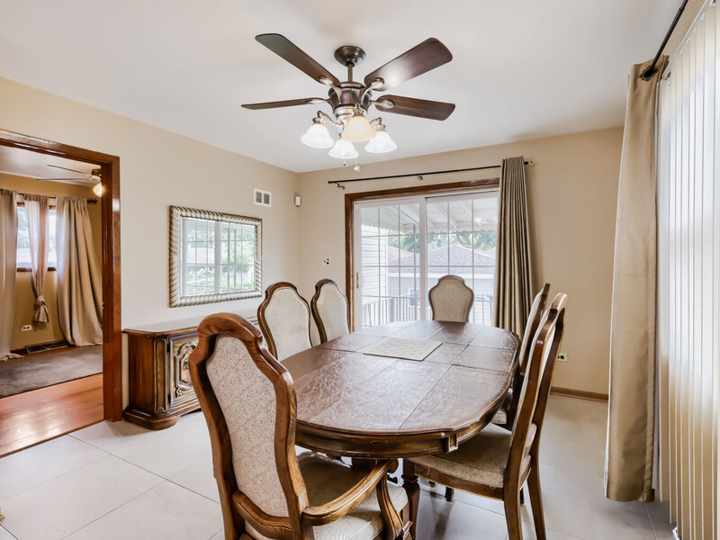 1037 31st Avenue Bellwood IL 60104