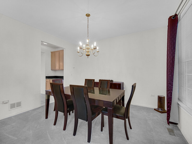 184 Fox Bend Circle Bolingbrook IL 60440