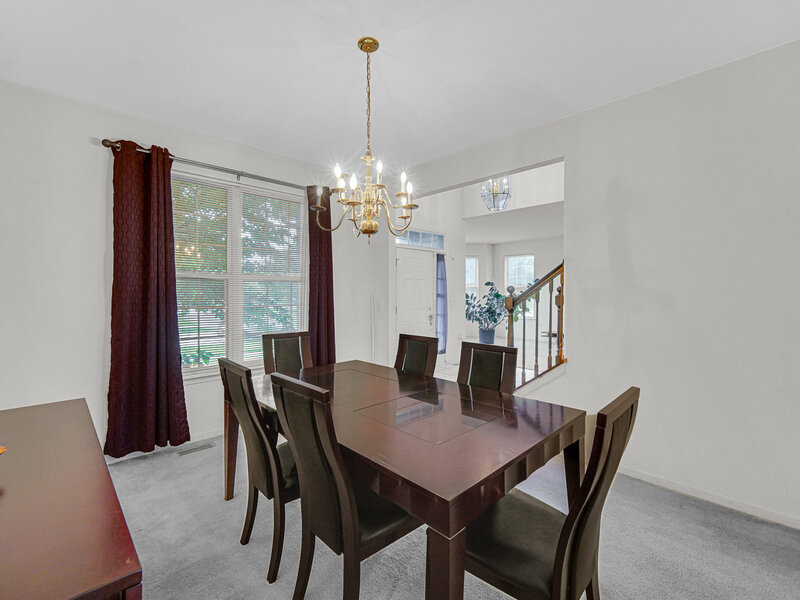 184 Fox Bend Circle Bolingbrook IL 60440