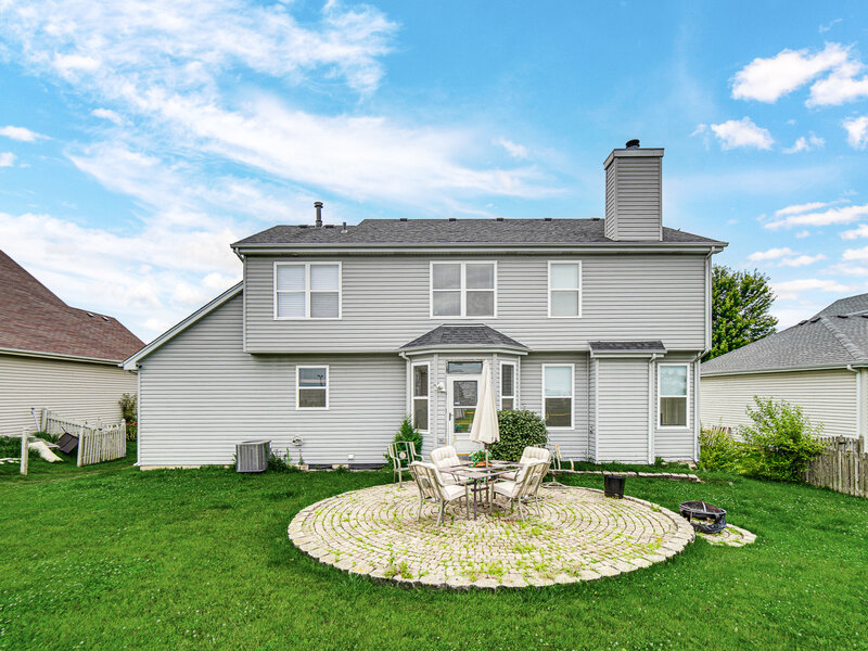 184 Fox Bend Circle Bolingbrook IL 60440