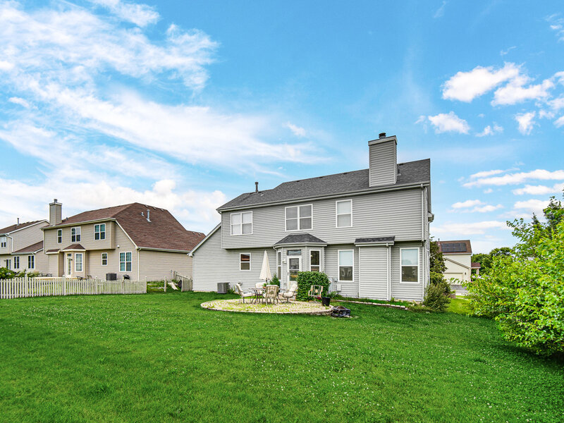 184 Fox Bend Circle Bolingbrook IL 60440
