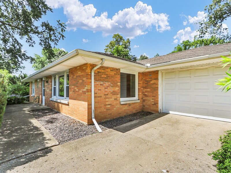 2103 Burlison Drive Urbana IL 61801