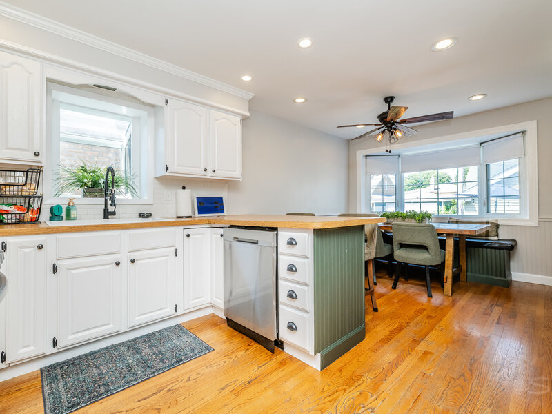 11342 S Drake Avenue Chicago IL 60655
