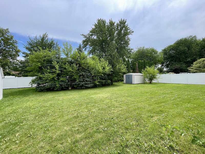 480 W Bethel Drive Bourbonnais IL 60914