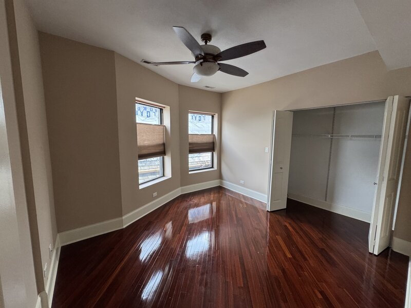 4819 S Prairie Avenue Chicago IL 60615
