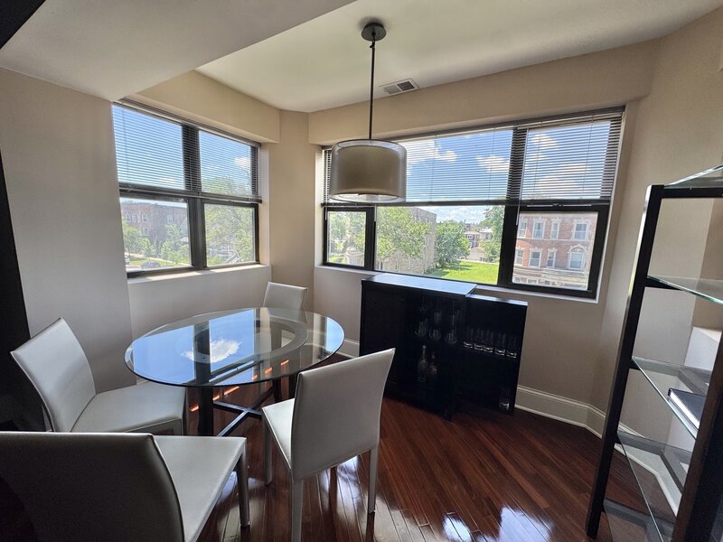 4819 S Prairie Avenue Chicago IL 60615
