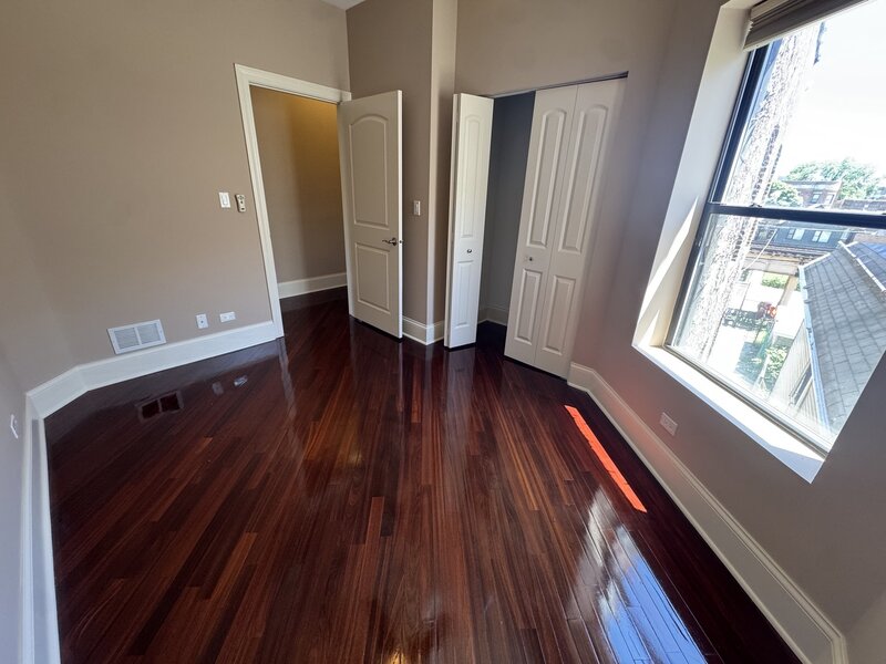 4819 S Prairie Avenue Chicago IL 60615