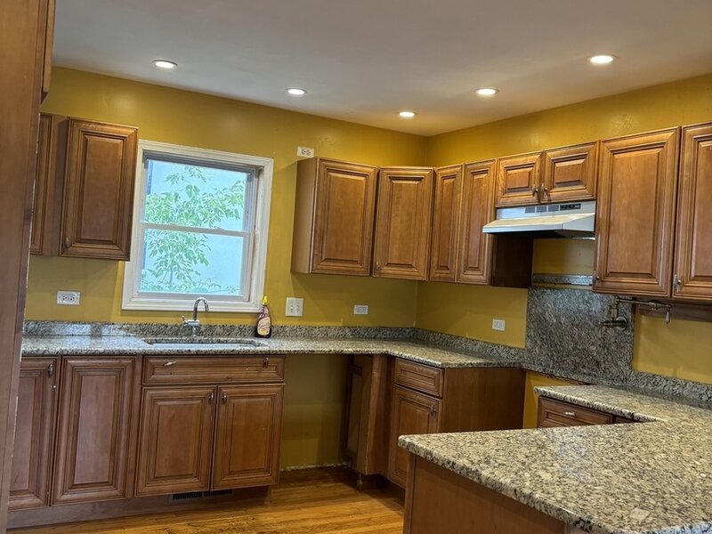 2322 Wallace Avenue North Chicago IL 60064