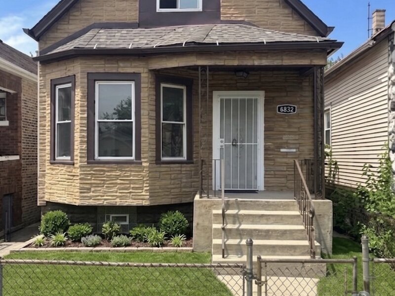 6832 S Aberdeen Street Chicago IL 60621