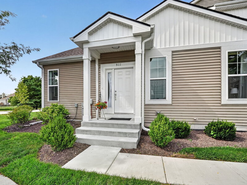 511 Amherst Drive Sycamore IL 60178