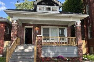 Photo of 8305 S Maryland Avenue Chicago IL 60619