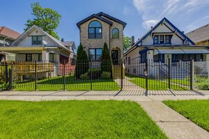 Photo of 921 N Lorel Avenue Chicago IL 60651