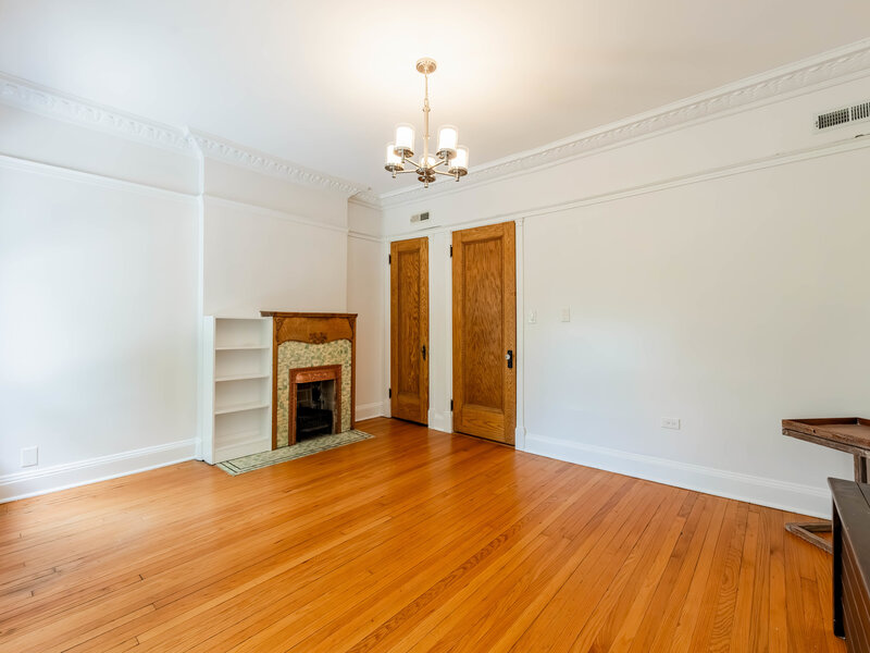 5403 S Greenwood Avenue Chicago IL 60615