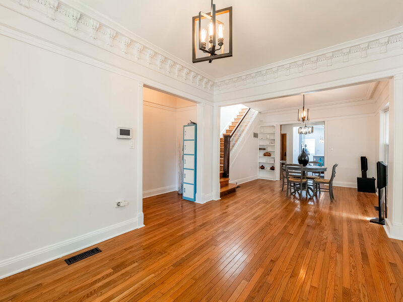 5403 S Greenwood Avenue Chicago IL 60615