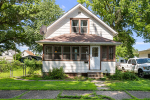 Photo of 1815 4th Street Moline IL 61265