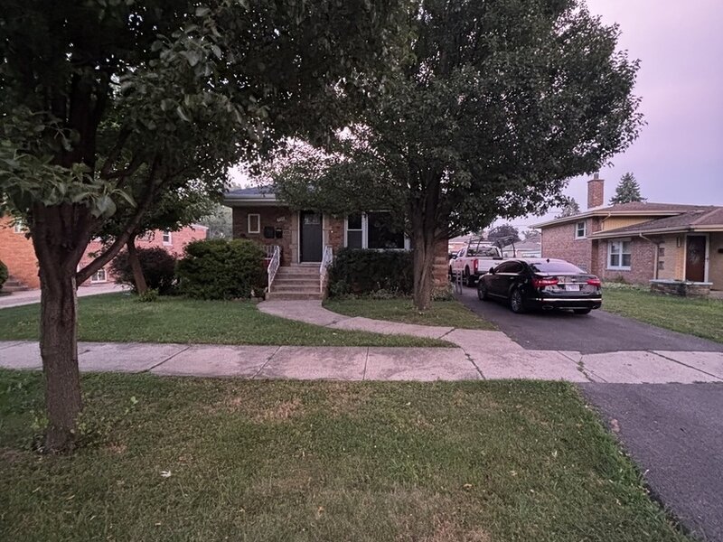 9209 Massasoit Avenue Oak Lawn IL 60453