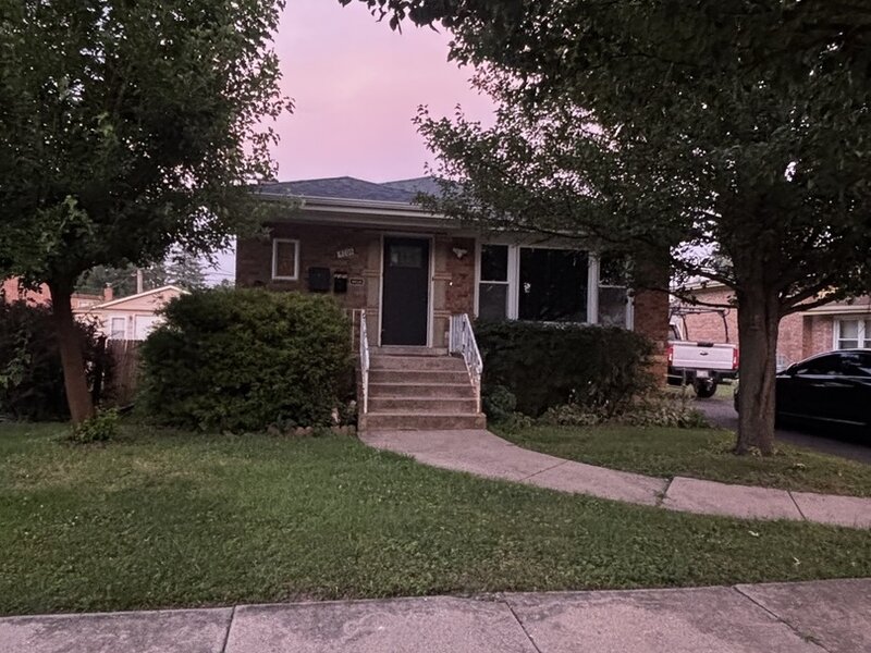 9209 Massasoit Avenue Oak Lawn IL 60453