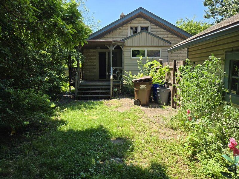 534 Saint Louis Avenue Rockford IL 61104