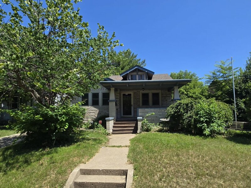 534 Saint Louis Avenue Rockford IL 61104