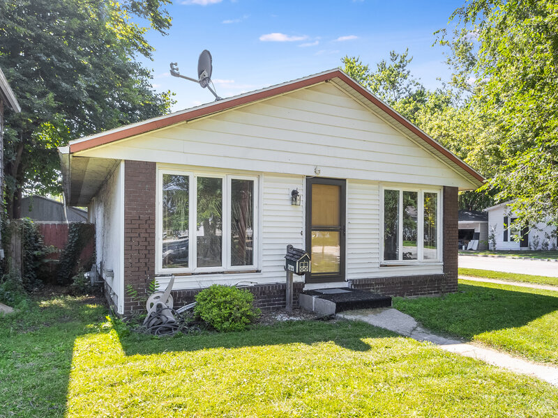 411 S Fulton Avenue Bradley IL 60915