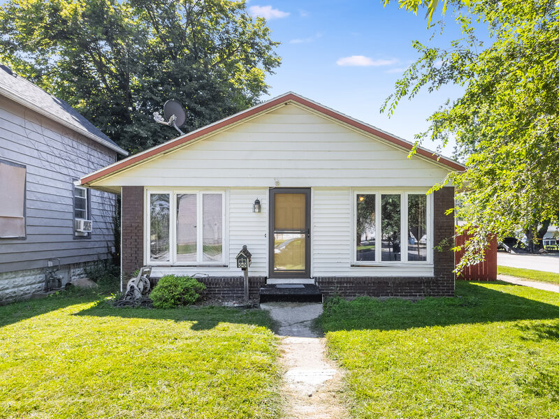 411 S Fulton Avenue Bradley IL 60915