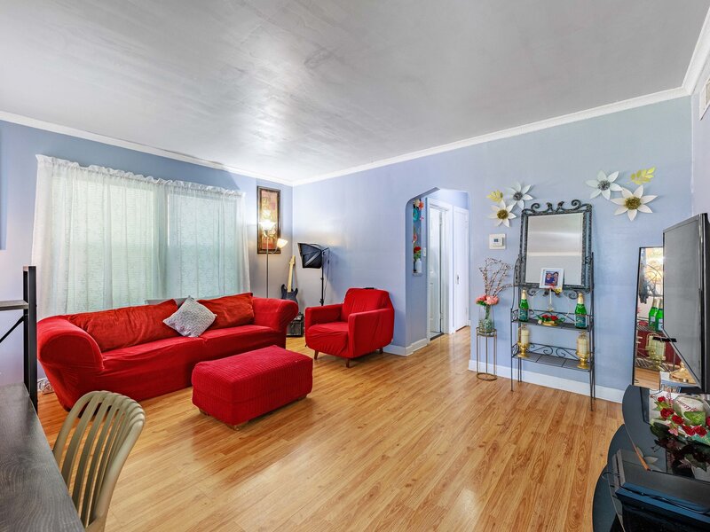 389 W 12th Street Chicago Heights IL 60411