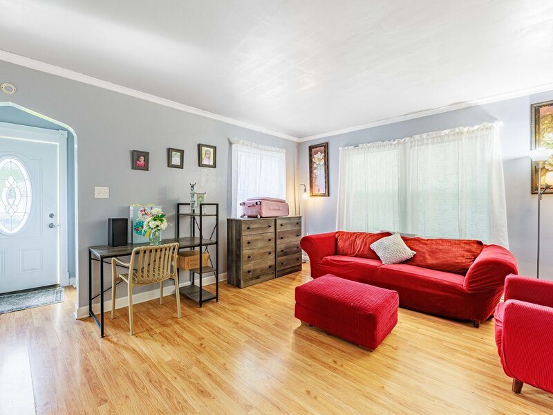 389 W 12th Street Chicago Heights IL 60411