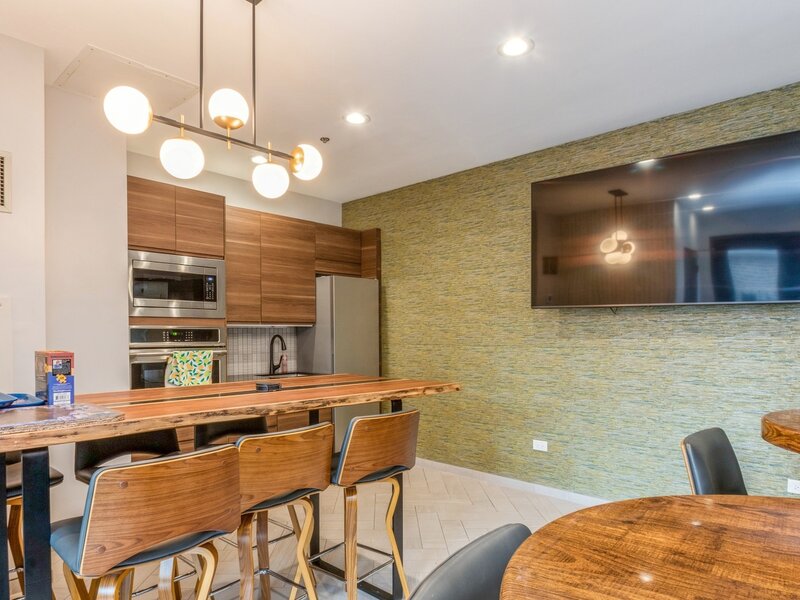 8 W Monroe Street Chicago IL 60603
