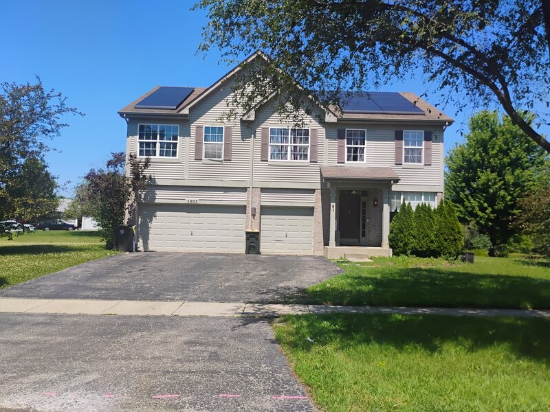 1503 S Elizabeth Lane Round Lake IL 60073