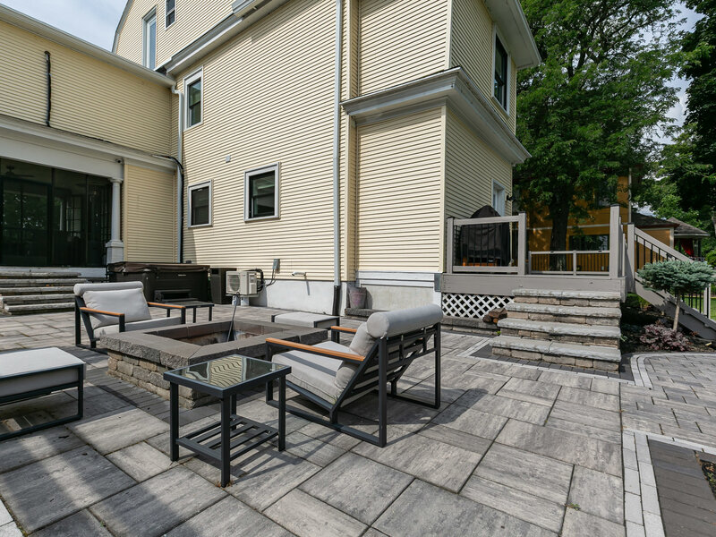 1612 Prospect Terrace Davenport IA 52803