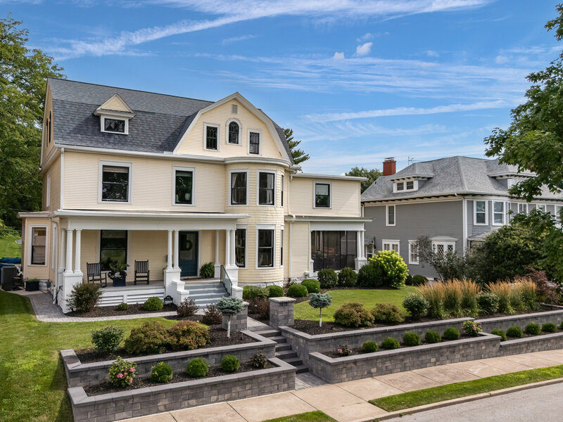 1612 Prospect Terrace Davenport IA 52803