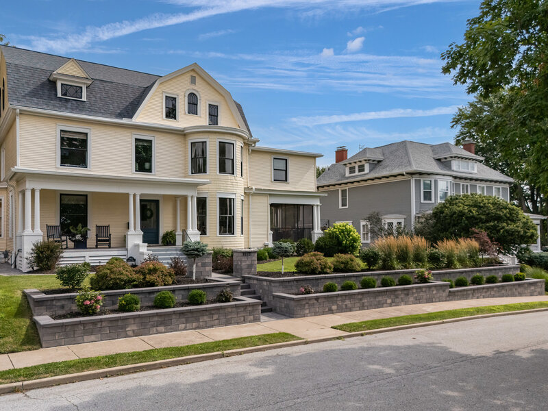 1612 Prospect Terrace Davenport IA 52803
