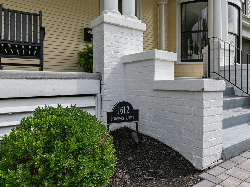1612 Prospect Terrace Davenport IA 52803