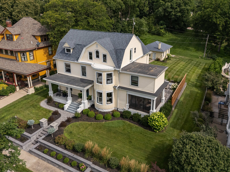 1612 Prospect Terrace Davenport IA 52803
