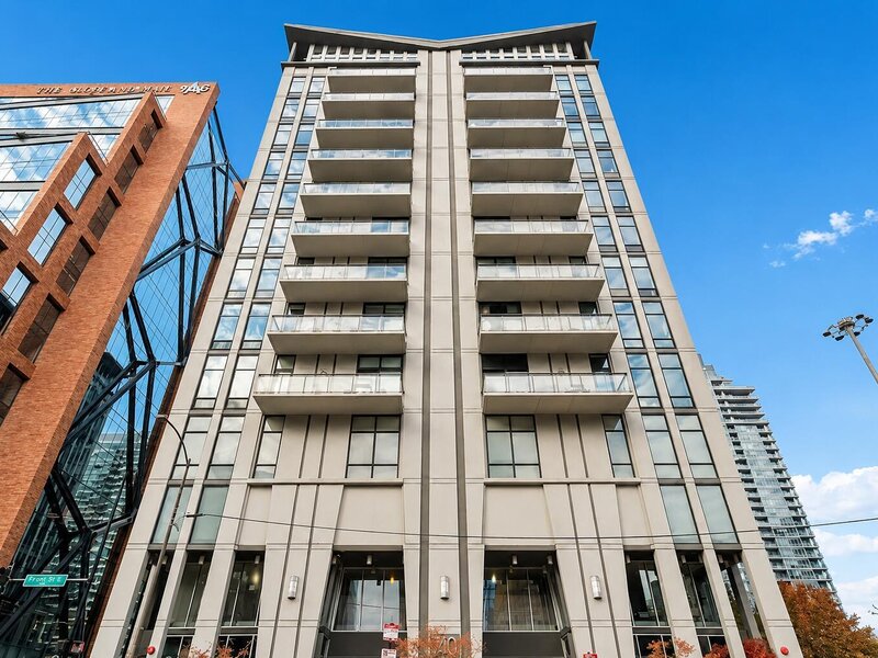 740 W Fulton Street Chicago IL 60661