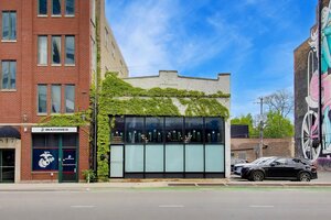 Photo of 815 N Milwaukee Avenue Chicago IL 60642