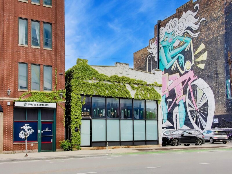 815 N Milwaukee Avenue Chicago IL 60642