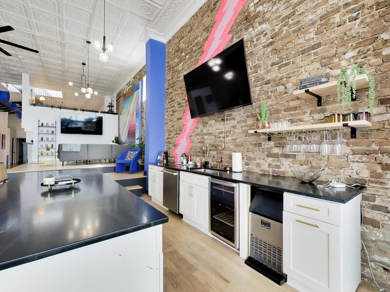 815 N Milwaukee Avenue Chicago IL 60642