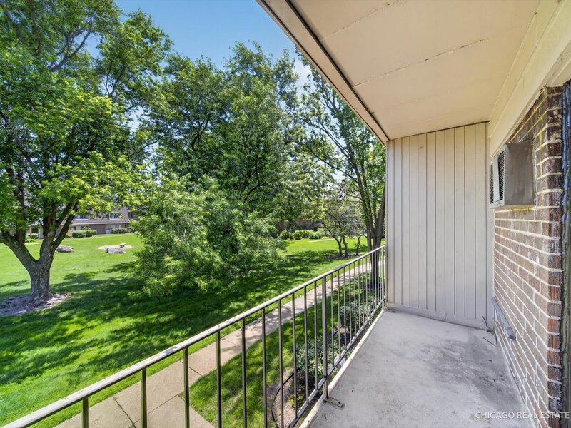 138 E Bailey Road Naperville IL 60565