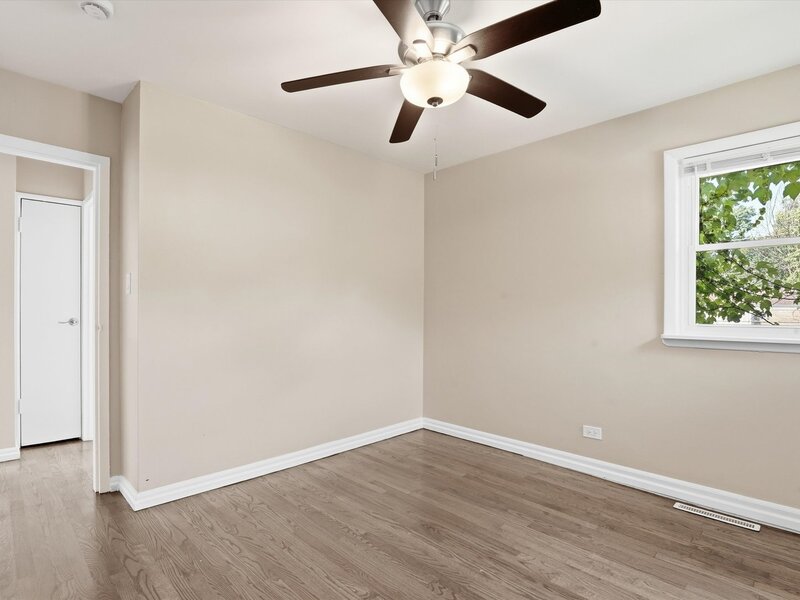 10934 S Pulaski Road Oak Lawn IL 60453