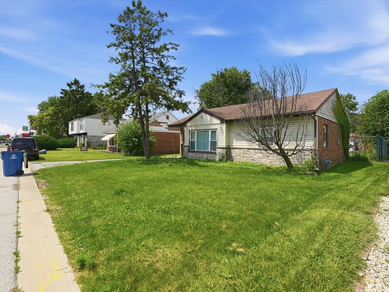 10934 S Pulaski Road Oak Lawn IL 60453