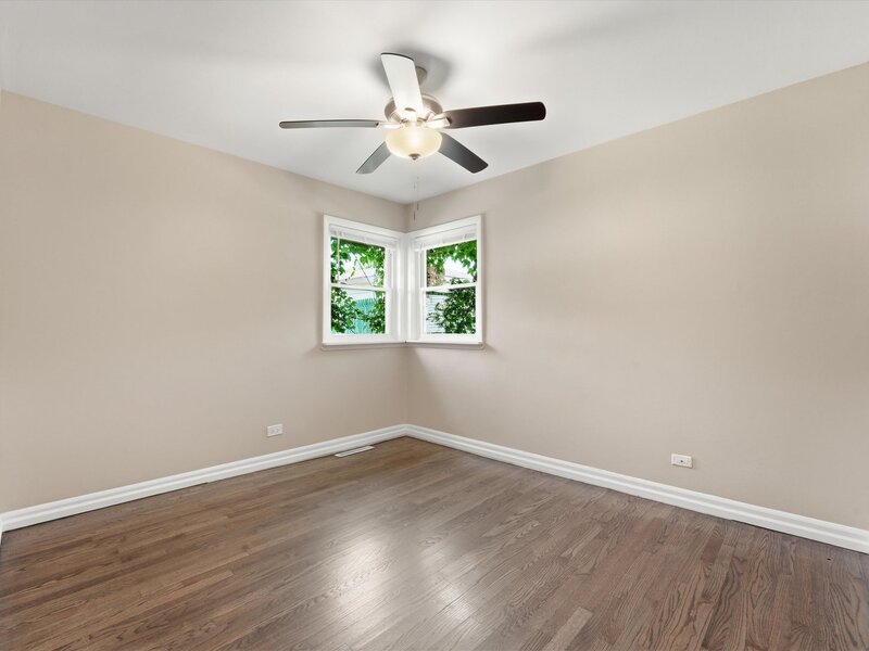 10934 S Pulaski Road Oak Lawn IL 60453