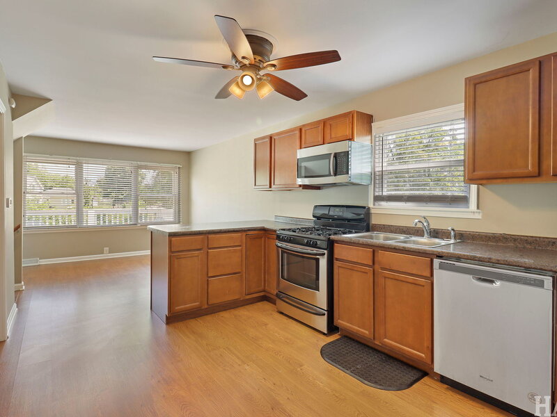 42066 N Lotus Avenue Antioch IL 60002