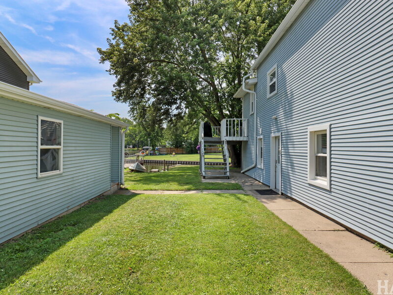 42066 N Lotus Avenue Antioch IL 60002