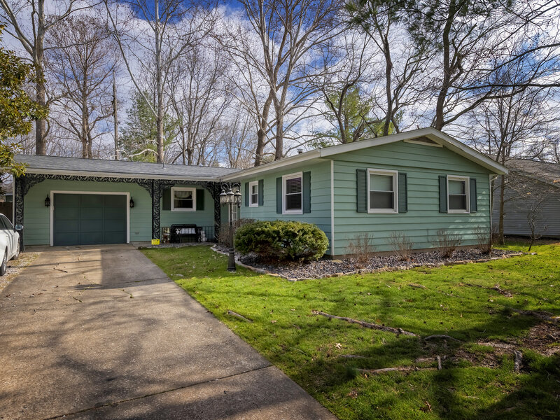 609 S Emerald Lane Carbondale IL 62901