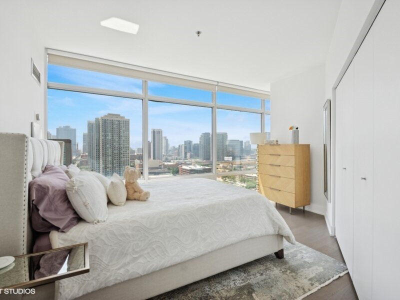 510 W Erie Street Chicago IL 60654