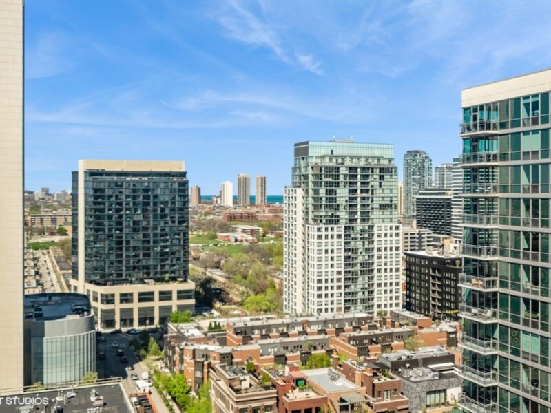 510 W Erie Street Chicago IL 60654