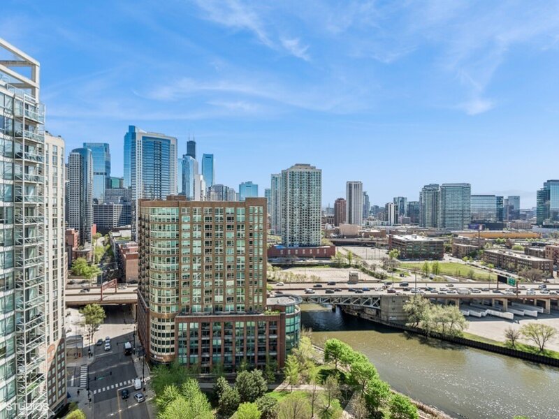 510 W Erie Street Chicago IL 60654