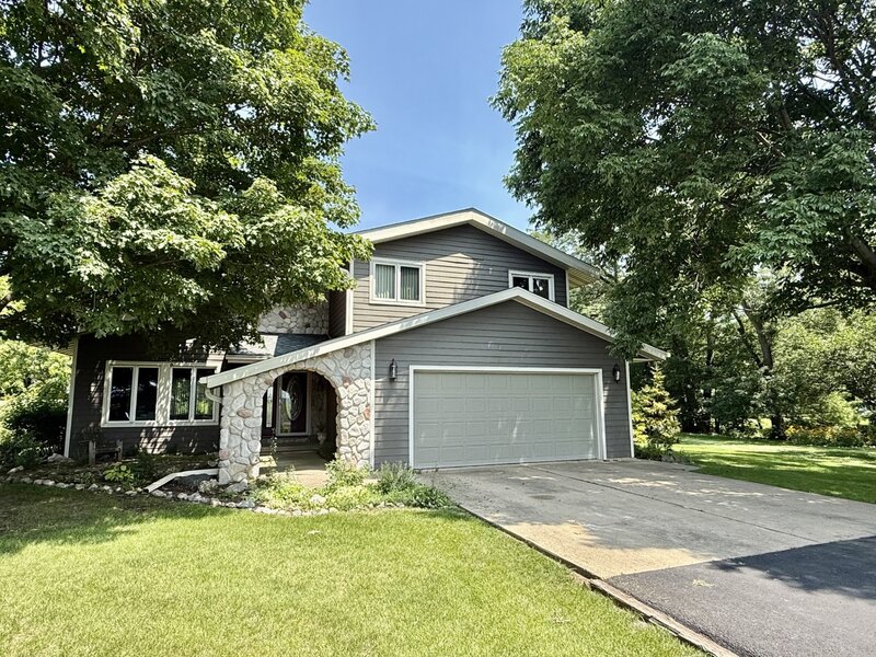 363 N 2575th Road Oglesby IL 61348